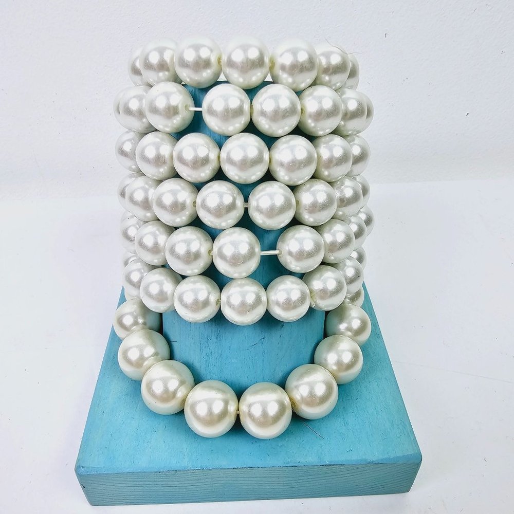 Set of 6 Large Rounded White Pearl Bracelets, Stretch PLUS Bonus Bracelet!